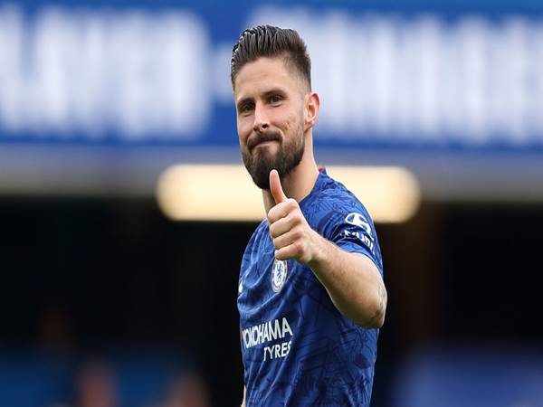 Giroud trong màu áo Chelsea