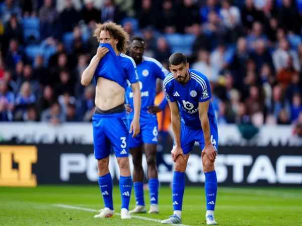 Bóng đá QT: Leicester xuống hạng trước 5 vòng đấu