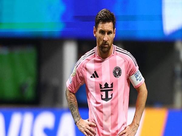 Tin bóng đá: Messi được NHM bảo vệ sau trận thua PSG