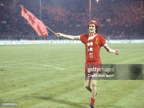 Phil Thompson – Trung vệ thủ lĩnh thời Paisley