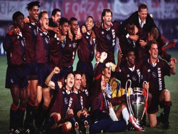 Ajax Amsterdam niềm tự hào Hà Lan (4 lần vô địch)