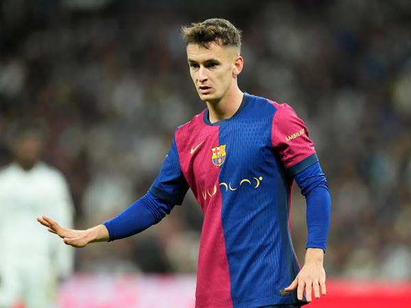 Tin Barca: Barcelona cân nhắc bán Casadó cho Al Hilal