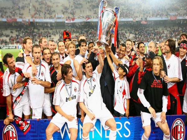 Phân tích đội hình AC Milan 2007 vô địch Champions League